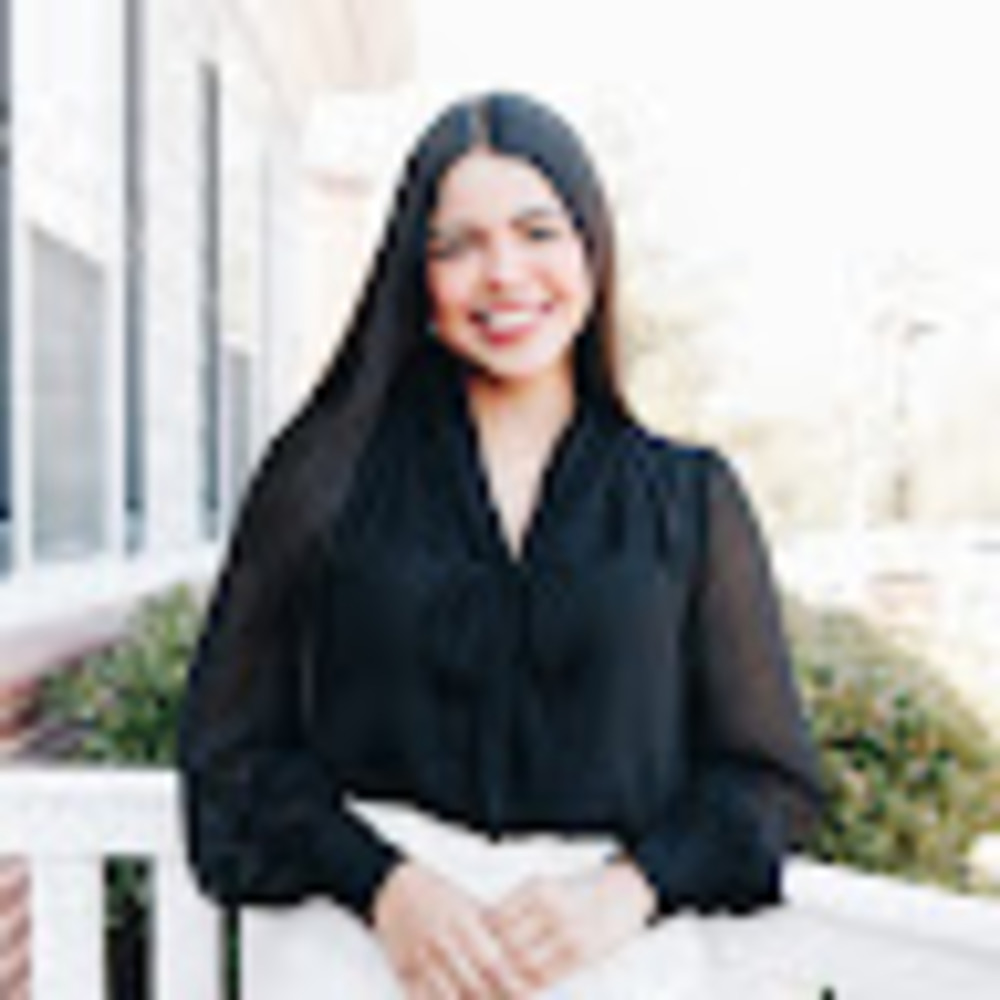 Meet your Posher, Valentina